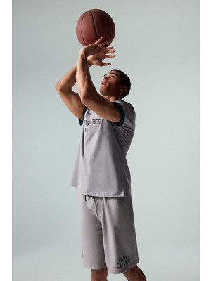 DeFacto NBA Boston Celtics Oversize Kısa Kollu Tişört G0915AX26SM