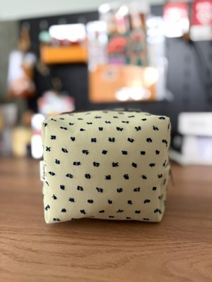Fiorbag Fermuarlı ve Astarlı Makyaj Çantası Tek Bölmeli Takı Organizeri Yıkanabilir Çok Amaçlı El Çantası