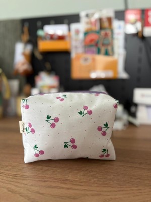 Fiorbag Fermuarlı ve Astarlı Makyaj Çantası Tek Bölmeli Takı Organizeri Yıkanabilir Çok Amaçlı El Çantası