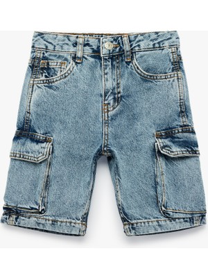 Koton Kapaklı Cep Detaylı Pamuklu Oversize Kargo Denim Şort