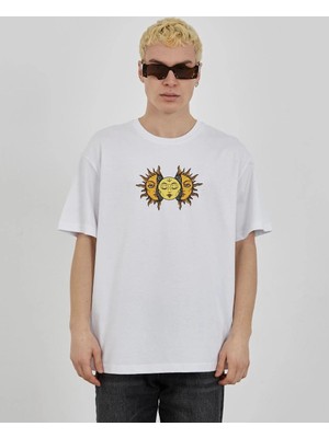 Nemere Bisiklet Yaka Baskılı Oversize T-Shirt - Beyaz
