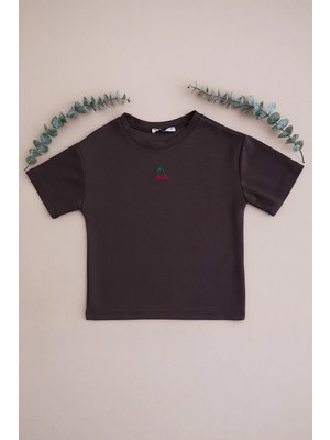 FullaModa Kiraz Nakışlı Bisiklet Yaka Modal Kız Çocuk Tişört