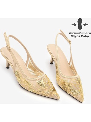 Marjin Kadın Stiletto Boncuklu Pullu Fileli Işlemeli Atkılı Klasik Abiye Kısa Topuklu Ayakkabı Kolena Altın Saten