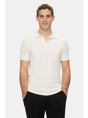 Ucla Oscar Beyaz Polo Yaka Gofre Baskılı Yumuşak Dokulu Modal Kumaş Standard Fit Erkek Tshirt