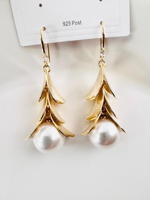 Devi Fashion Sallantılı Yaprak Inci Küpe 6 cm