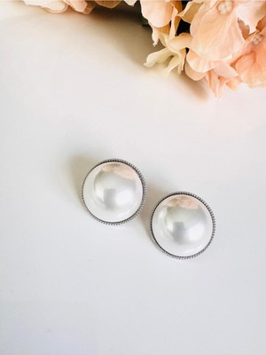 Devi Fashion Büyük Silver Renk Bombeli Inci Küpe 2,5 cm