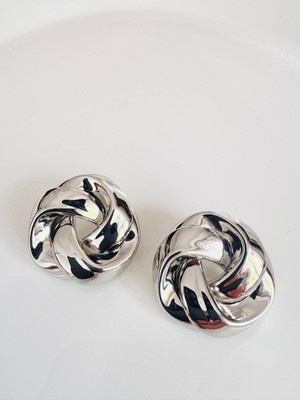 Devi Fashion Sarmal Hafif Büyük Küpe 4 cm