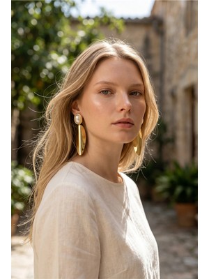 Xuping Jewelry Gosessa Kadın Inci Detaylı Modern Gold Plaka Sallantılı Küpe