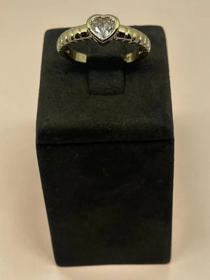 Xuping Jewelry Altın Kaplama Kalp Kesim Zirkon Taşlı Yüzük - Minimalist Kararmaz Şık Tasarım