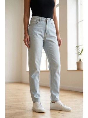 Gülseli Kadın Bilek Boy Yıkamalı Jean Kot Pantolon P-00021604