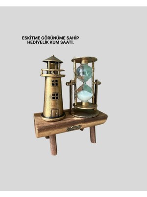 Sepetopia Ahşap Gövdeli Deniz Feneri Formlu Kum Saati – 15X20 cm Masa Dekoru