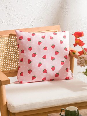 LC Waikiki Karışık Çilek Desenli Kırlent 45X45 cm  (S6)