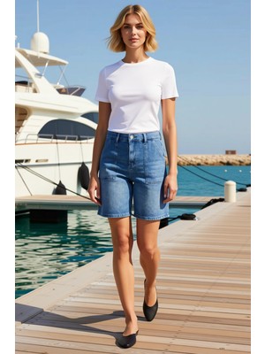 Benerly Kadın Şort Denim Yüksek Bel City Kalıp Az Esnek Boru Paça Düz Desen Kısa Boy Comfort Dokuma