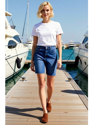 Benerly Kadın Şort Yüksek Bel City Denim Boru Paça Kısa Kesim Düz Desen Rigid Dokuma Estetik