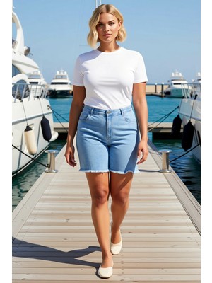 Benerly Kadın Büyük Beden Şort Denim Yüksek Bel Skinny Kesim Esnek Düğme Fermuar Cepli Kısa Paça Püsküllü