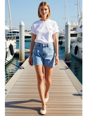 Benerly Kadın Şort Pileli Yüksek Bel Geniş Paça Düz Desen City Kalıp Denim Rigid Dokuma Spor