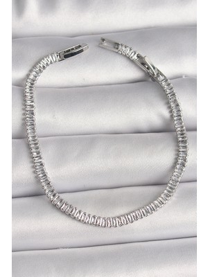 Tgzm Pirinç Gümüş Renk Zirkon Taşlı Su Yolu Model Kadın Bileklik 5886 - TG0012-2QDVK0