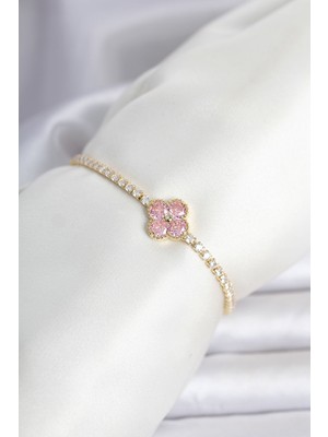 Tgzm Pirinç Gold Renk Pembe Zirkon Taşlı Yonca Model Su Yolu Kadın Bileklik 5886 - TG0012-2QOBY5