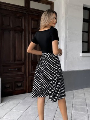 Gökyüzü Moda Kadın Kısa Kollu V Yakalı Üst Viskon Alt Puantiyeli Kısa Örme Krep Elbise