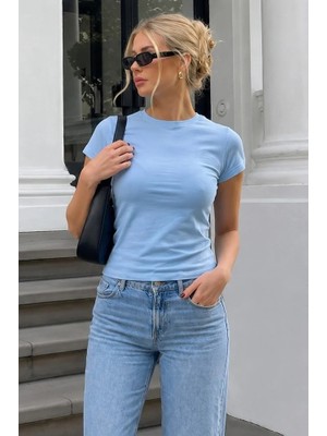 Madmext Mavi Basic Slim Fit Kadın Tişört MG2818