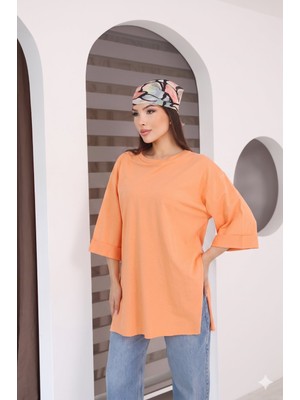 Moviment Kadın Standart Beden Duble Kol Yandan Yırtmaçlı Turuncu T-Shirt
