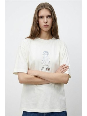 Quzu 26YTSH01871 Baskı Detaylı Kadın T-Shirt
