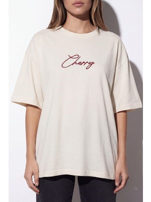 Quzu 26YTSH02027 Kadın Baskı Nakış Detaylı T-Shirt