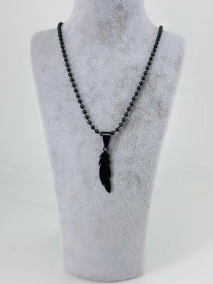 Mestore Tüy Figürlü Çelik Erkek Kolye