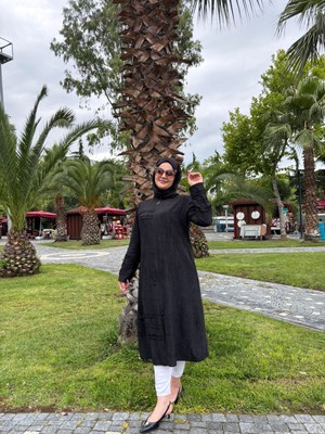 Esra Butik Modern Hakim Yaka Tesettür Kap – Çilek Kumaş Rahat Kesim