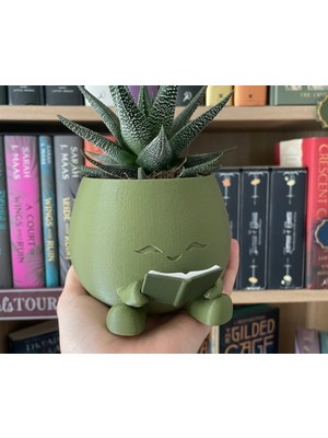 Kitap Okuyan Figürlü Dekoratif Saksı