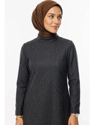 Ang-Scarf 95 x 95 Bitter Renk Viora Desen İpeksi Jakar Eşarp - Ağırlık Yapmaz - Dört Mevsim Kullanıma Uygun - Kayma Yapmaz