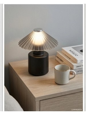 Essey Lighting Nuve Model Iki Kademeli Dokunmatik Masa Lambası