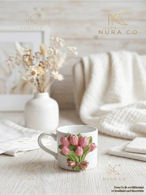 Nura Co Pembe Lale Buketi Kabartmalı Seramik Kahve Fincanı Dekoratif Kurdele Detaylı Şık Tasarım