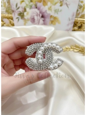 Jivva's Collection Moda Ikonu Temalı Zirkon Taşlı Broş (7x5 Cm). El Yapımı Özel Tasarım