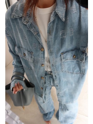 Özge Özgenç Dikiş Detaylı Denim Gömlek
