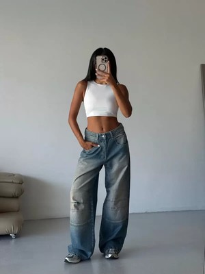 Dikiş Detaylı Geniş Paça Jean