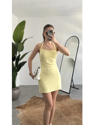 Asfa Moda Kadın Sarı Halter Yaka Boyundan Geçirmeli Sırt Dekolteli Mini Elbise