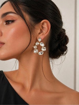 Motix Crystal Drop – Işıltılı Taş Detaylı Zarif Tasarım Küpe