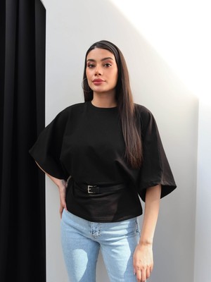 Esra Helvacı Kemer Detaylı Geniş Kol Tshirt