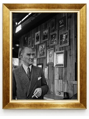 Atatürk Tablo Sanat Galerisi Temalı Siyah Beyaz Fotoğraf Çerçeveli Kanvas Tablo