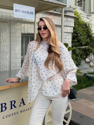 Laluvia Beyaz Puantiyeli Uçuşan Pelerin Bluz - 5088