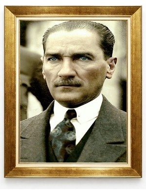 Giyense Mavi Gözlü Atatürk Portresi Lüks Altın Çerçeveli Kanvas Tablo