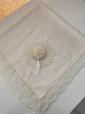 Empressco Ayhanhome Kadife 3D Püsküllü Fransız Güpürlü Dantel Işlemeli Çeyizlik Lüks Bohça - Fiyatı, Yorumları