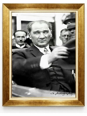 Tablore Atatürk Nostalji Serisi Siyah Beyaz Çerçeveli Tablo - Retro Atatürk Fotoğrafı Portre