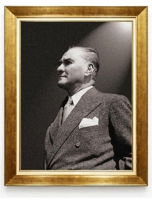 Tablore Atatürk Siyah Beyaz Tablo - Dramatik Işık Efektli Modern Çerçeveli Kanvas - Karizmatik Atatürk Portresi