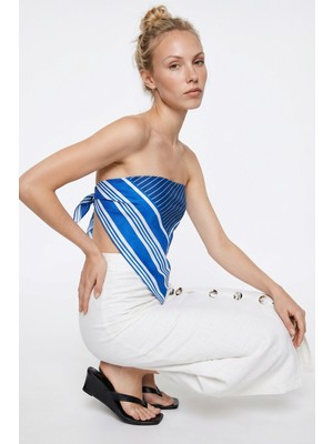 Quzu Çizgili Saten Straplez Crop Bluz Sax
