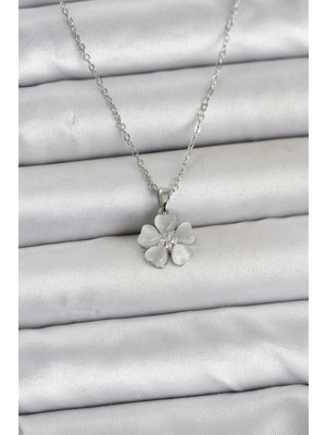 Nuveden Ietaks™ 316L Çelik Zincir Gümüş Renk Yonca Model Kadın Kolye