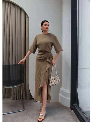 Esra Helvacı Volanlı Pile Detay Elbise