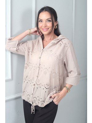 By Saygı Kadın Kapüşonlu Önü Düğmeli Cepli  Brode Fisto Işlemeli Italyan Cotton Ceket