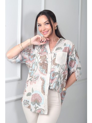 By Saygı Kadın Pul Detaylı Tek Cepli Büyük Çiçekli Italyan Cotton Gömlek